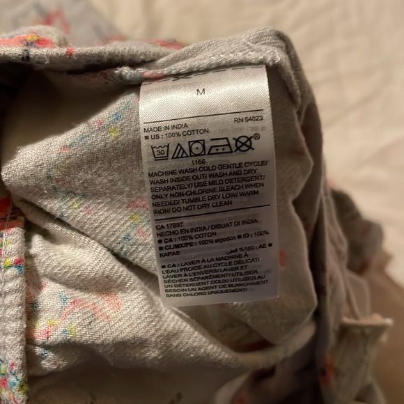 Flamingo Christmas Pajama Pants l Medium - Picture 5 of 5